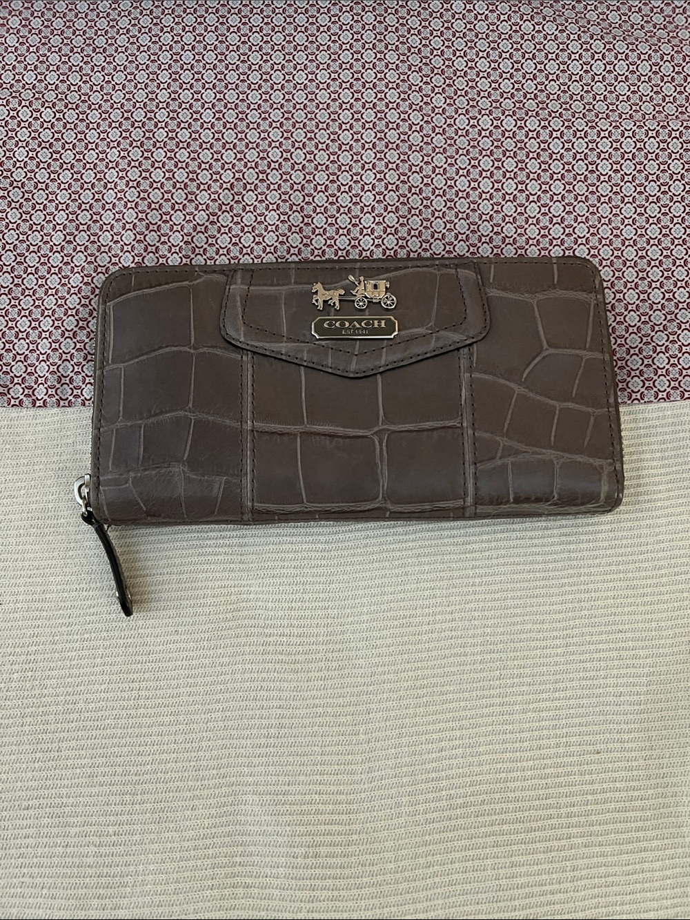 Vintage Coach Croc-Embossed Zip Wallet in Dark Brown with Gold Logo